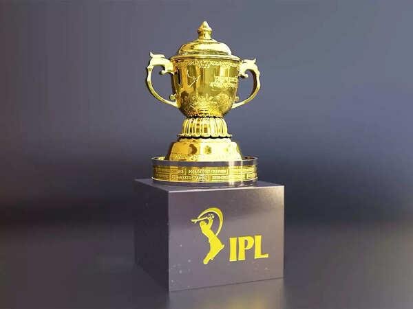 IPL 2026 Playoff Race Intensifies
