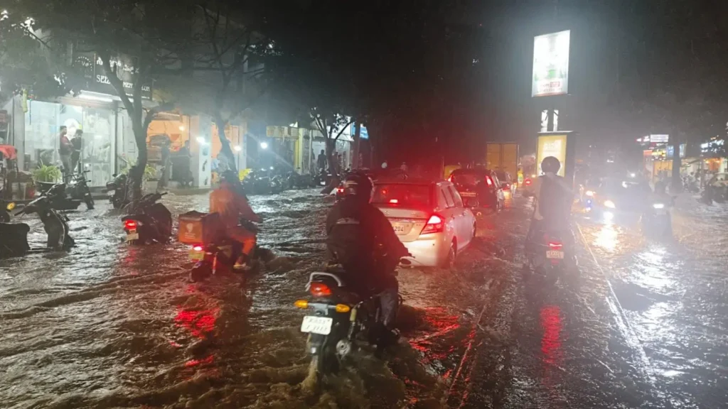 South Interior Karnataka between May 22 and May 25. Coastal regions are also expected to witness continuous rainfall accompanied by lightning activity