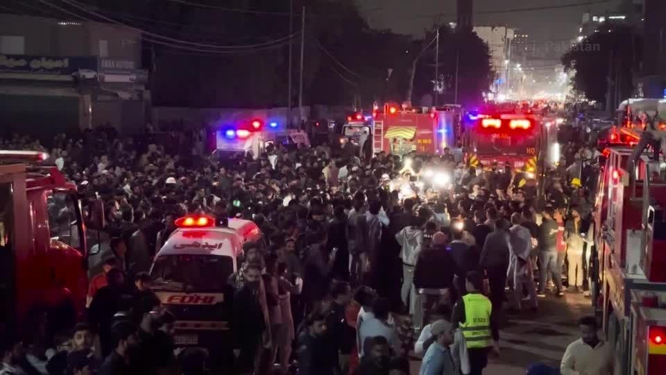 Fire breaks out in Karachi building near site of recent blaze, provincial spokesperson says