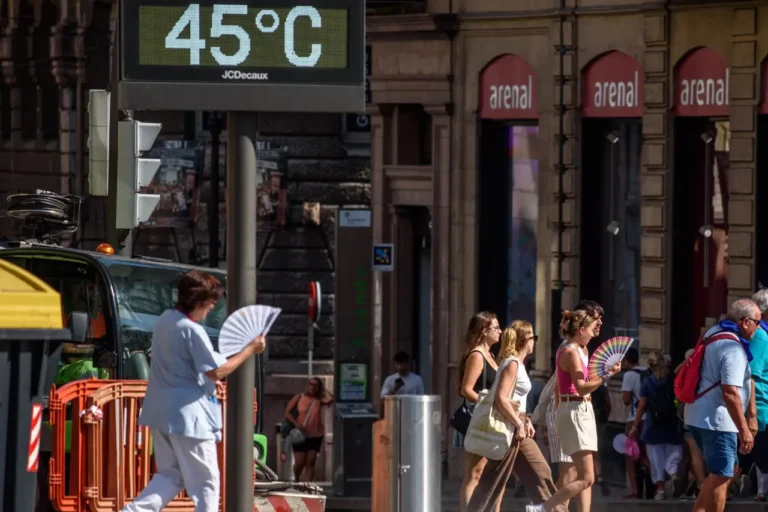 Heatwave Sweeps Across Europe, Claiming More Than 1,300 Lives as Wildfires Spread Across Several Countries