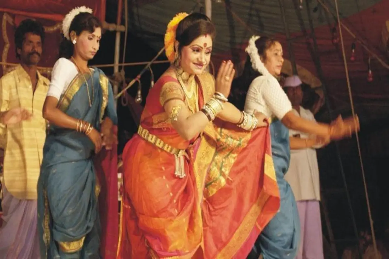 Maharashtras Lavani and Tamasha Dancer